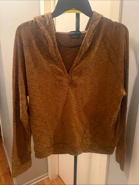 Prana soft thin V-Neck Hooded stretchy oversize Top - Rust color deep V Size S/M